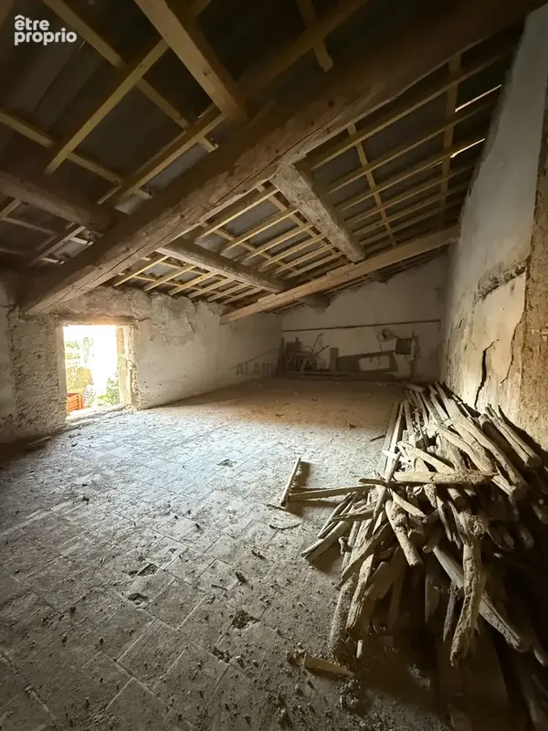 Maison de village avec extérieur, dépendances et grande remise - photo 19