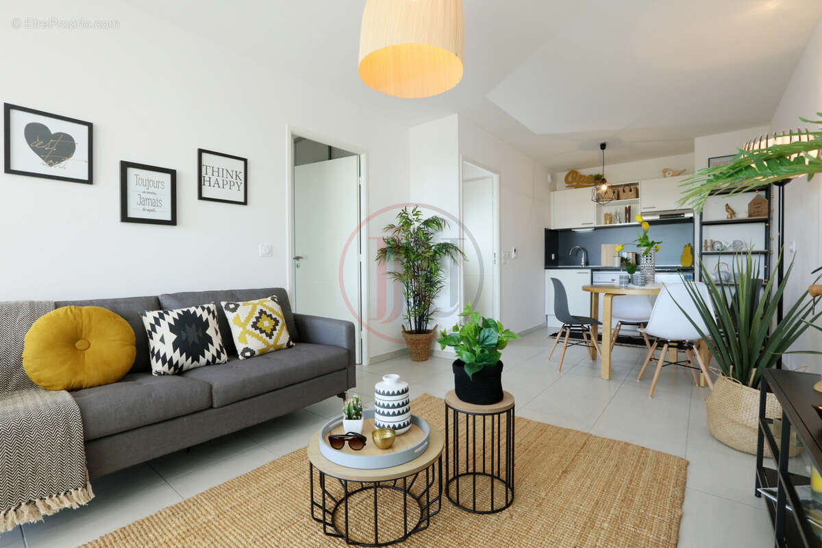 Appartement T4 en R+3 - photo 2