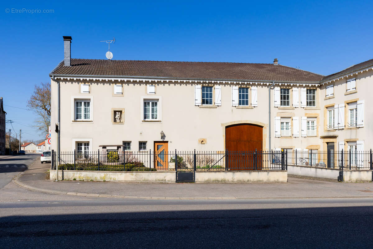 Maison à CONFLANS-EN-JARNISY