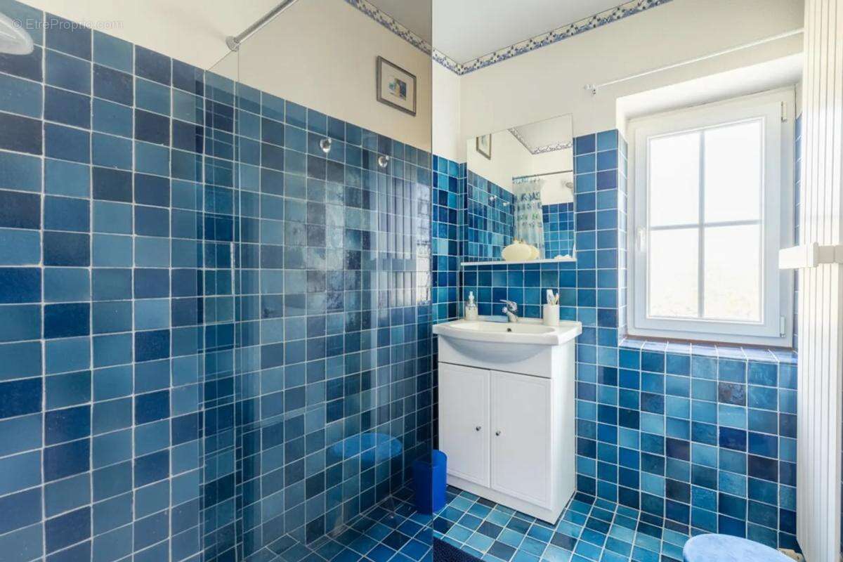 Élégante maison en pierre, 298m² à Flacourt - photo 16