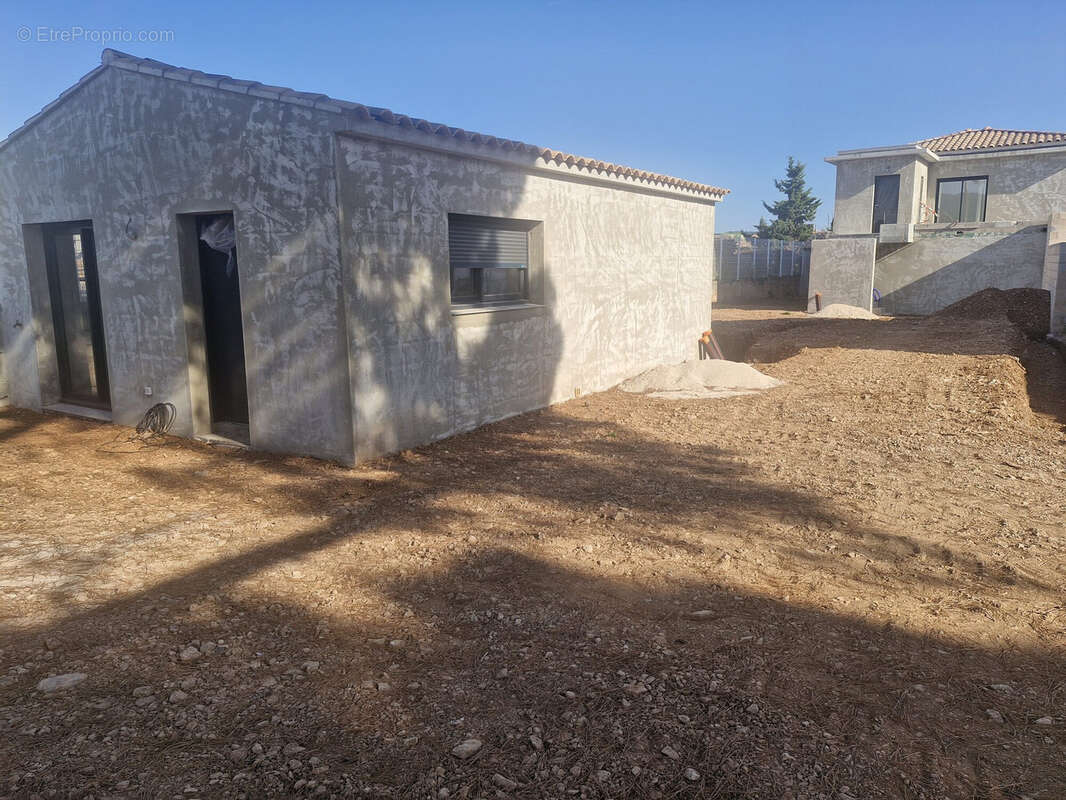Maison à CUERS