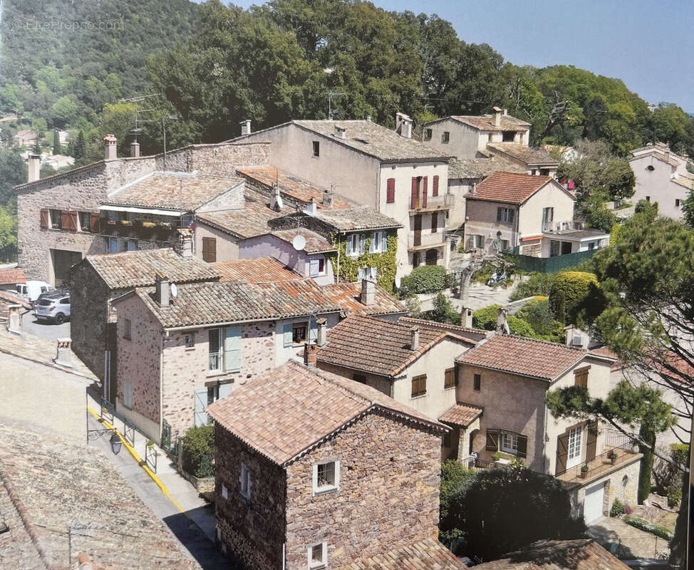 Appartement à LES ADRETS-DE-L'ESTEREL