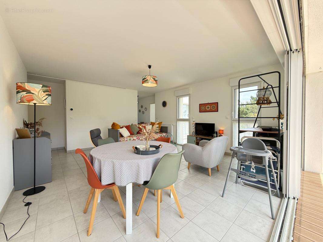 Superbe APPARTEMENT récent à 200 m Plage du Platin - photo 2