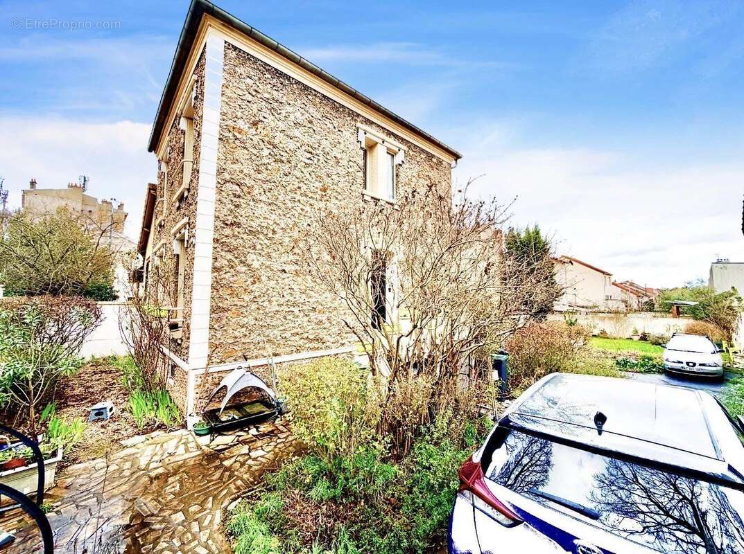 Maison à CHOISY-LE-ROI