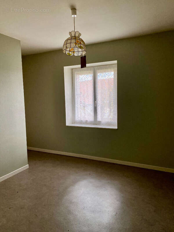 Maison à ESSERTENNE