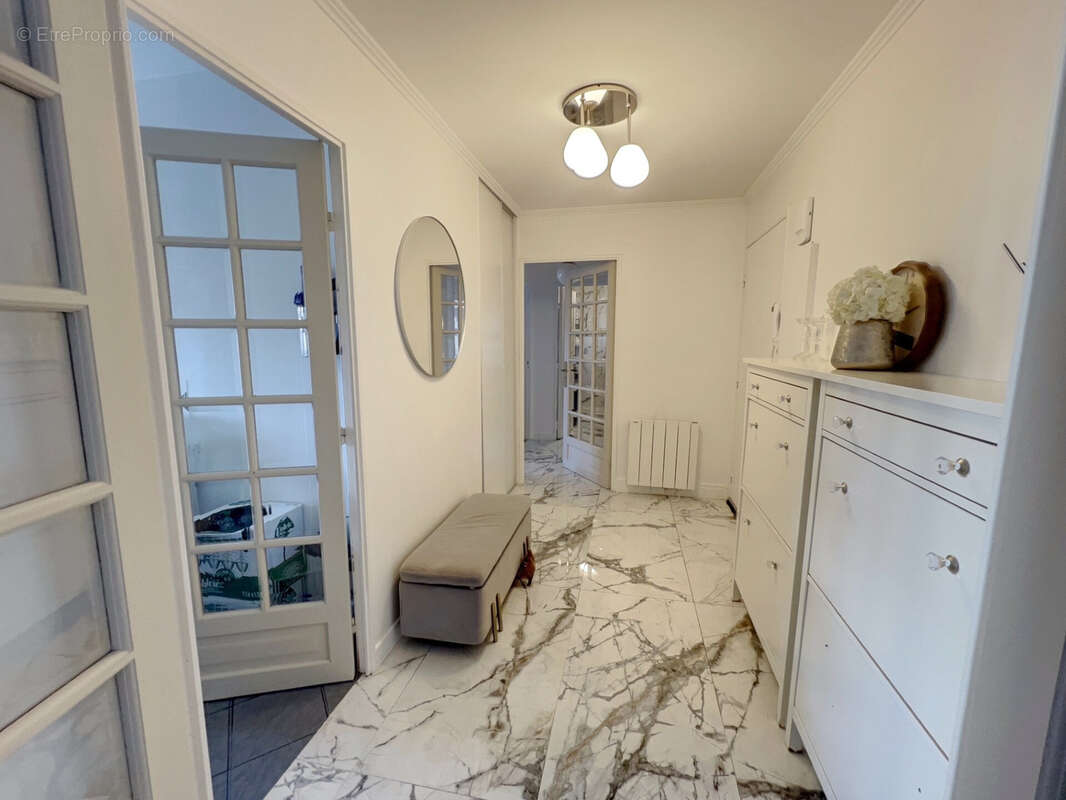 Appartement a vendre 3 pieces 68m2 - centre ville - photo 12