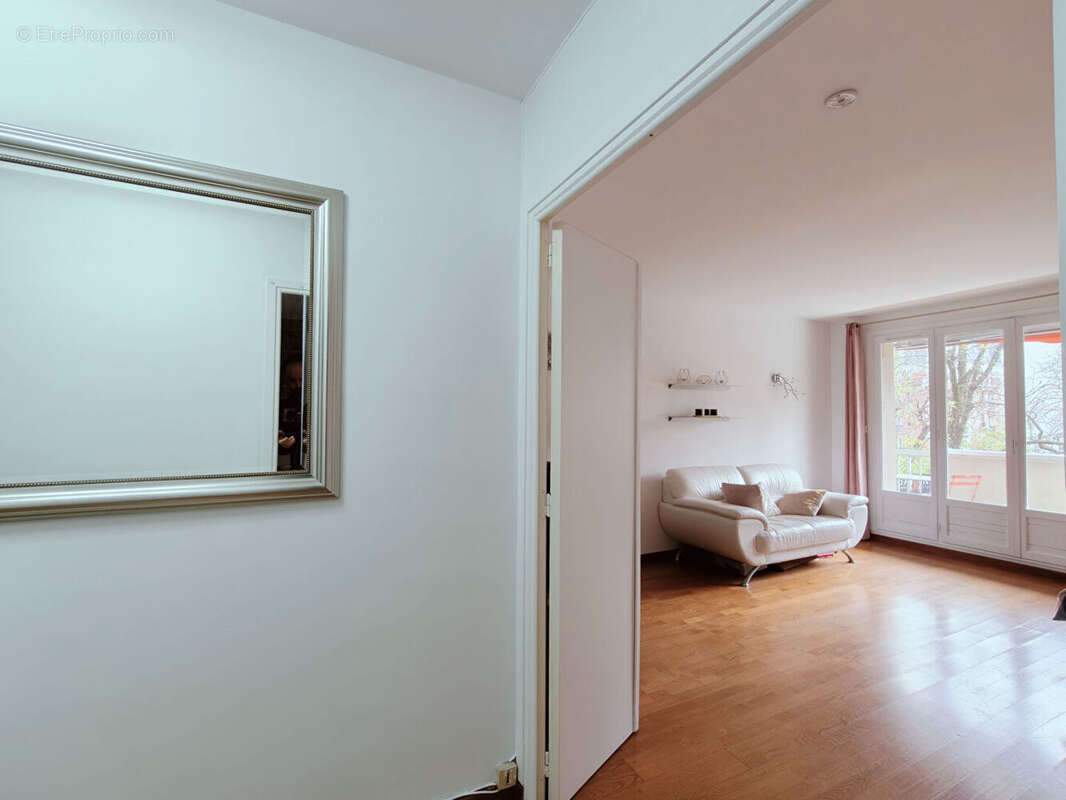 Appartement à PARIS-12E