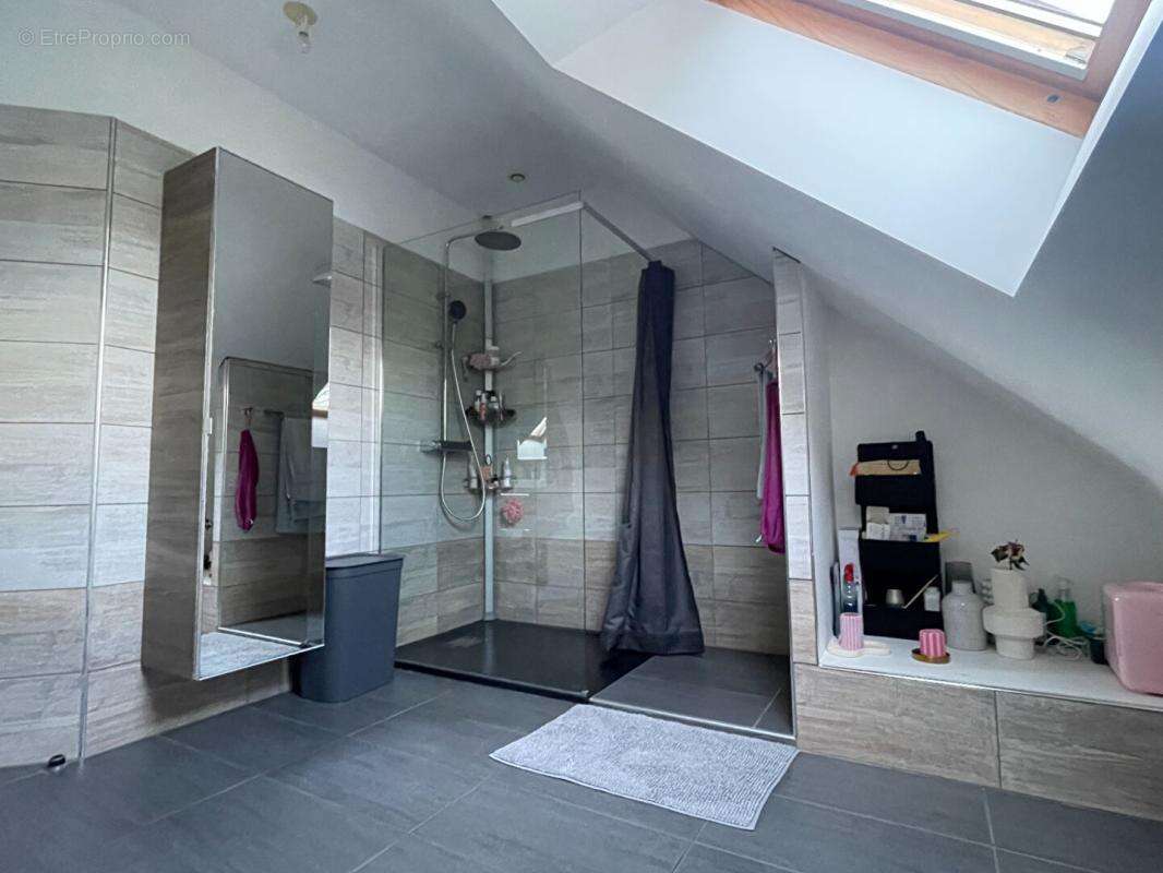 Maison à MONTFORT-SUR-MEU