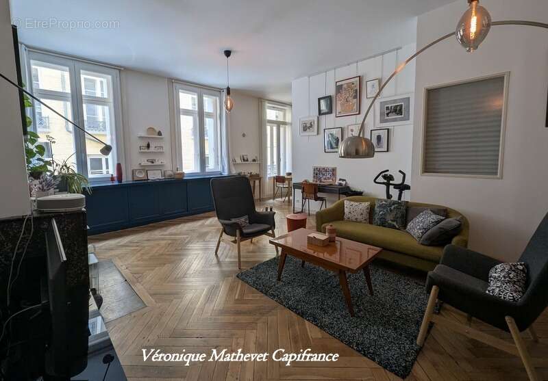 Appartement à SAINT-ETIENNE