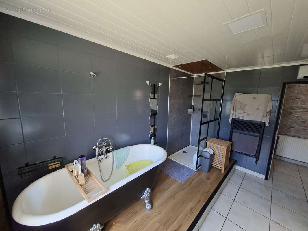 Elégante bâtisse de caractère 175 m2 - photo 10