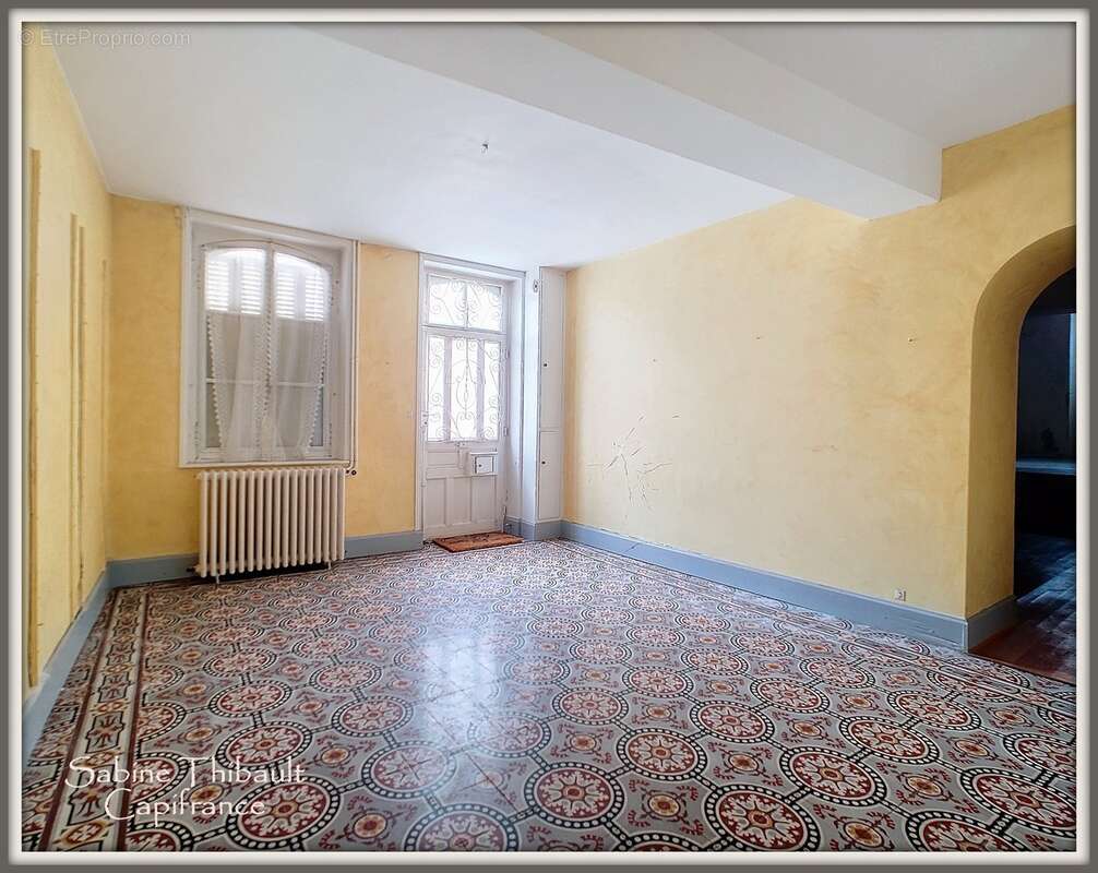 Dpt Indre et Loire (37), à vendre MARCILLY-SUR-MAULNE, maison 7 pièces 173 m2 - Terrain clos - photo 3