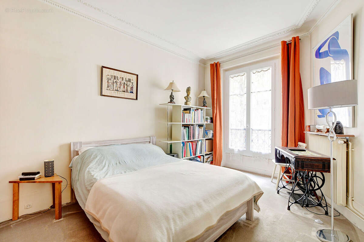 Appartement à PARIS-18E