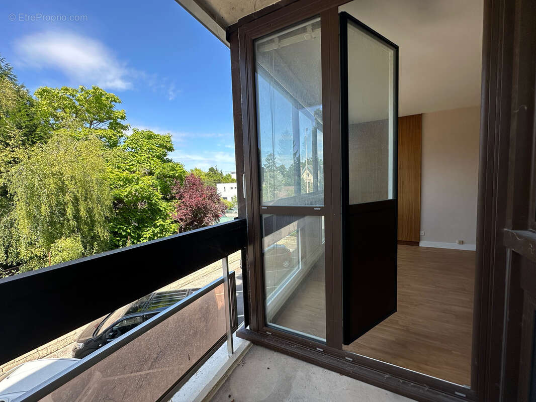 Appartement à TINQUEUX