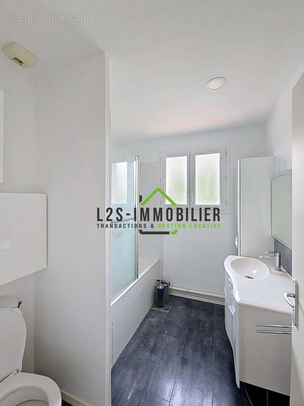 L2S IMMOBILIER MAISON F5 de 87 m2 (99 m2 avec véranda) avec Garage / Construction de 2015 - photo 8
