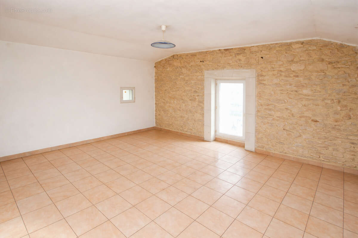 Maison à SAINT-ETIENNE-DES-SORTS