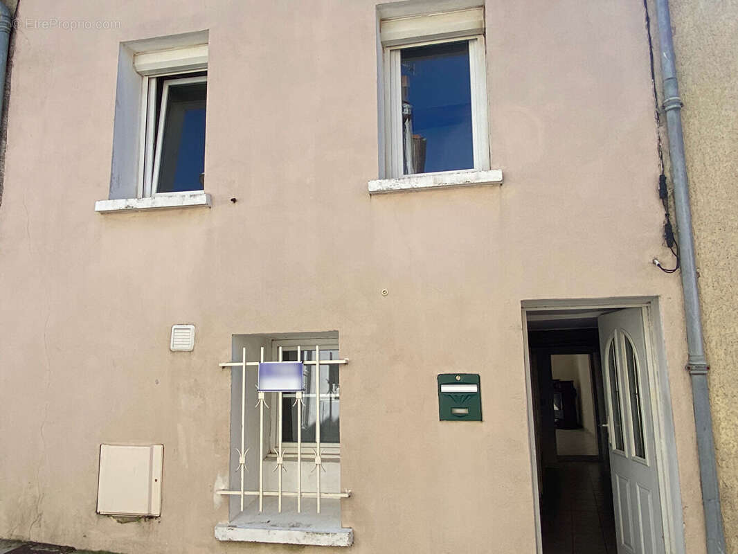 Castelnaudary centre, maison 3 chambres avec petit jardin - photo 4