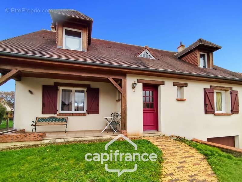 Maison à BESSE-SUR-BRAYE