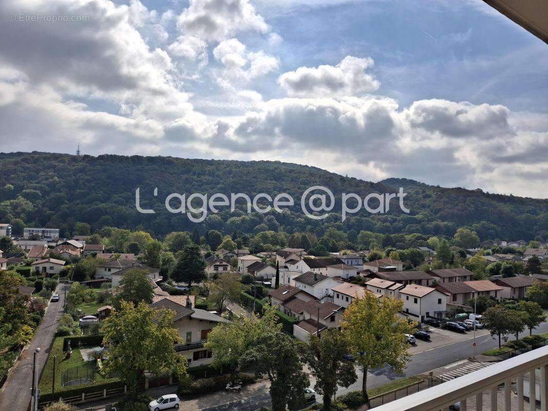 Appartement à ECHIROLLES