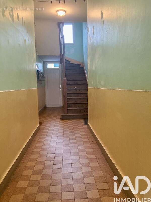 Photo 8 - Appartement à CHARLEVILLE-MEZIERES