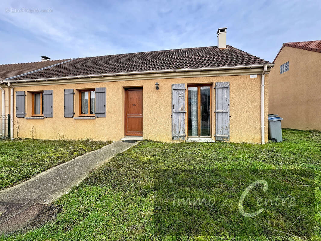 Maison à MONTMIRAIL