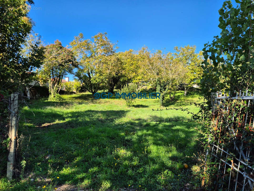 Terrain à CASTELNAU-D&#039;ESTRETEFONDS