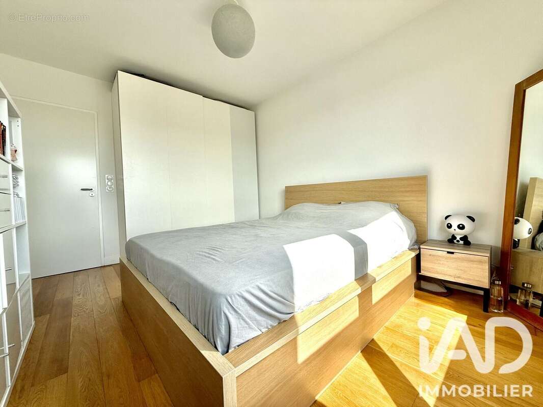 Appartement 64 m² à Colombes  - photo 9
