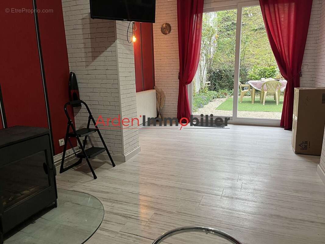 Maison à ROZOY-SUR-SERRE