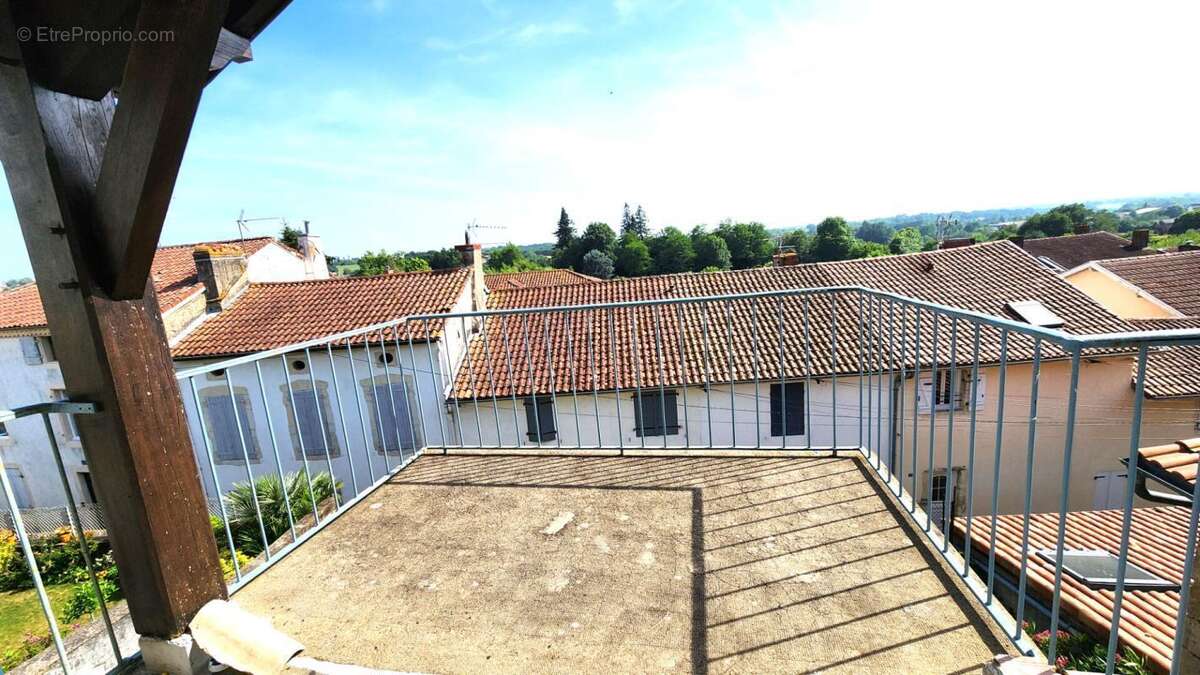 Maison à MUGRON