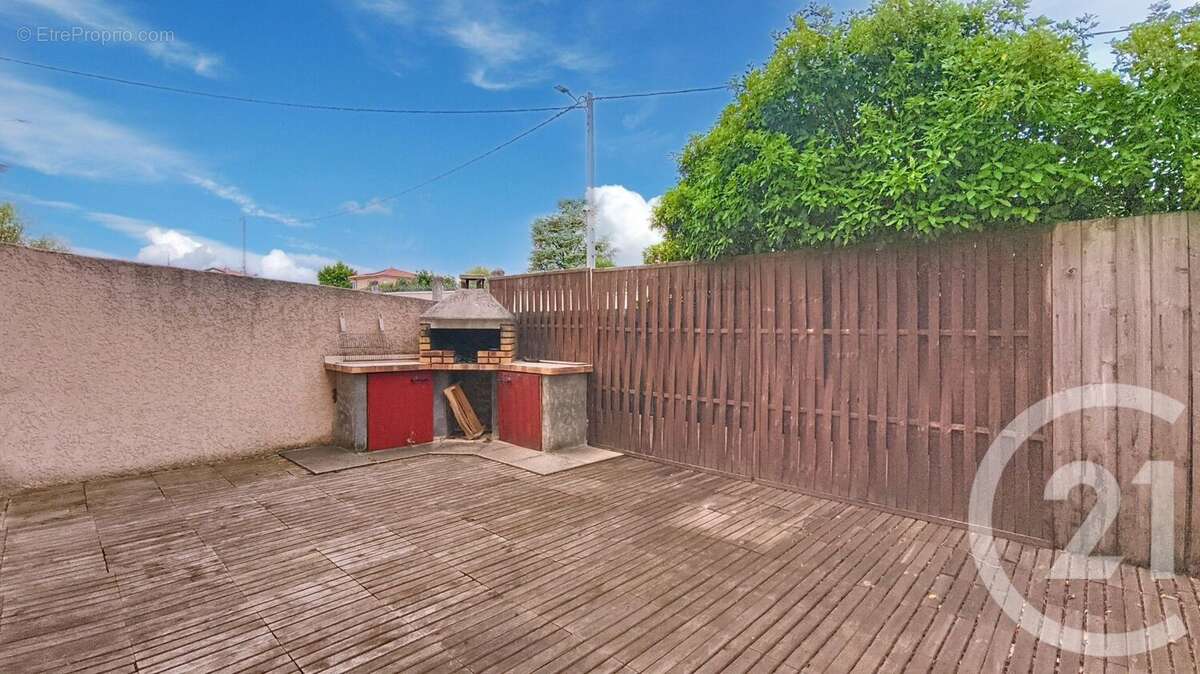 Maison à SOUCIEU-EN-JARREST