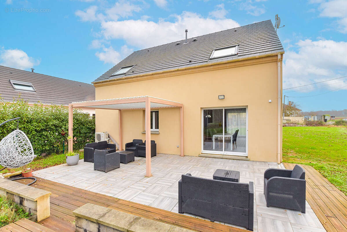 Maison à EVRY-GREGY-SUR-YERRE