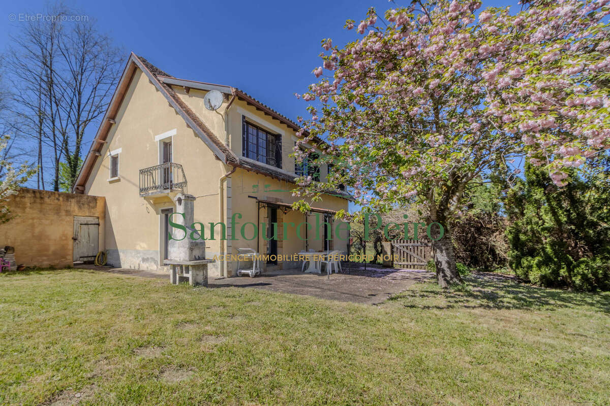 Maison à SARLAT-LA-CANEDA