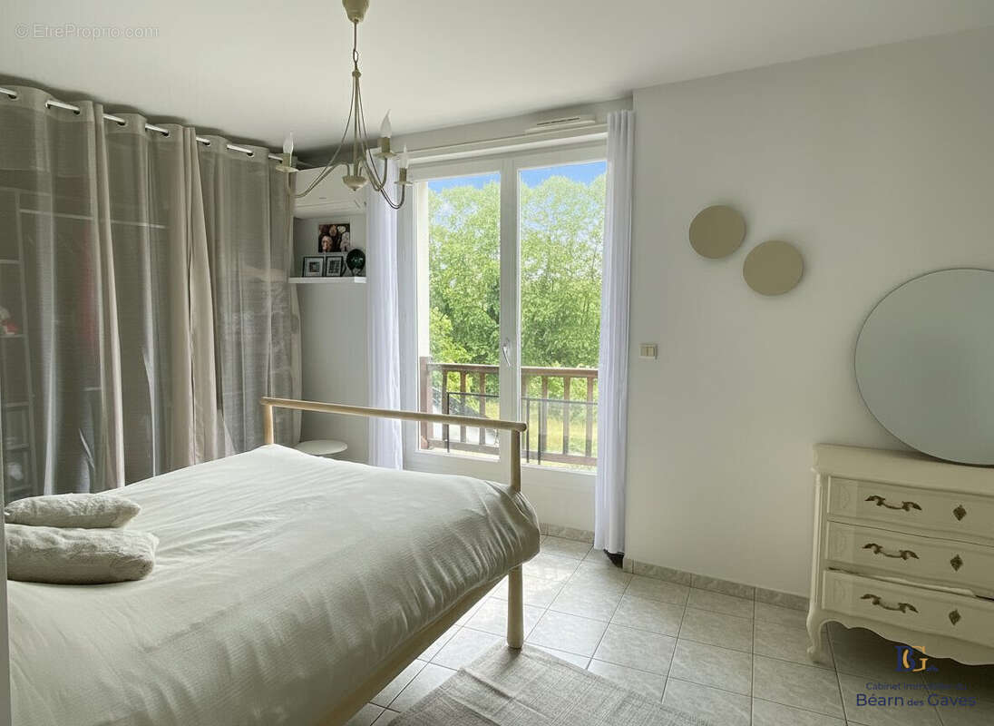 Appartement à SORDE-L'ABBAYE