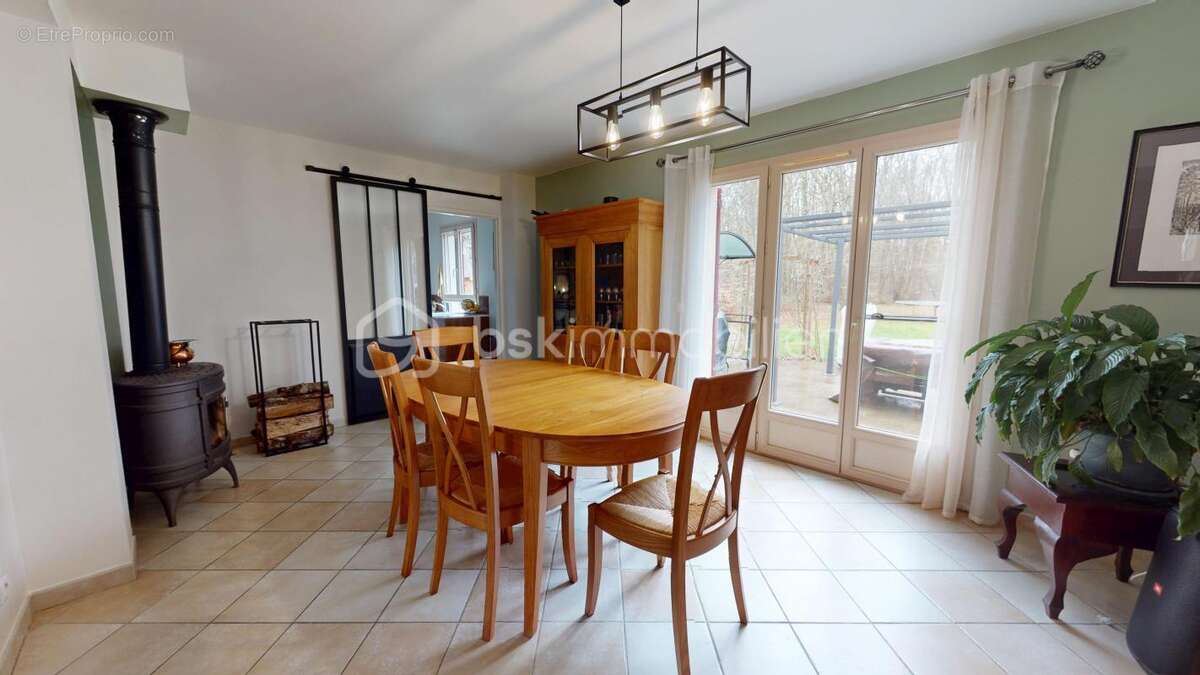 Maison à AUVILLIERS-EN-GATINAIS
