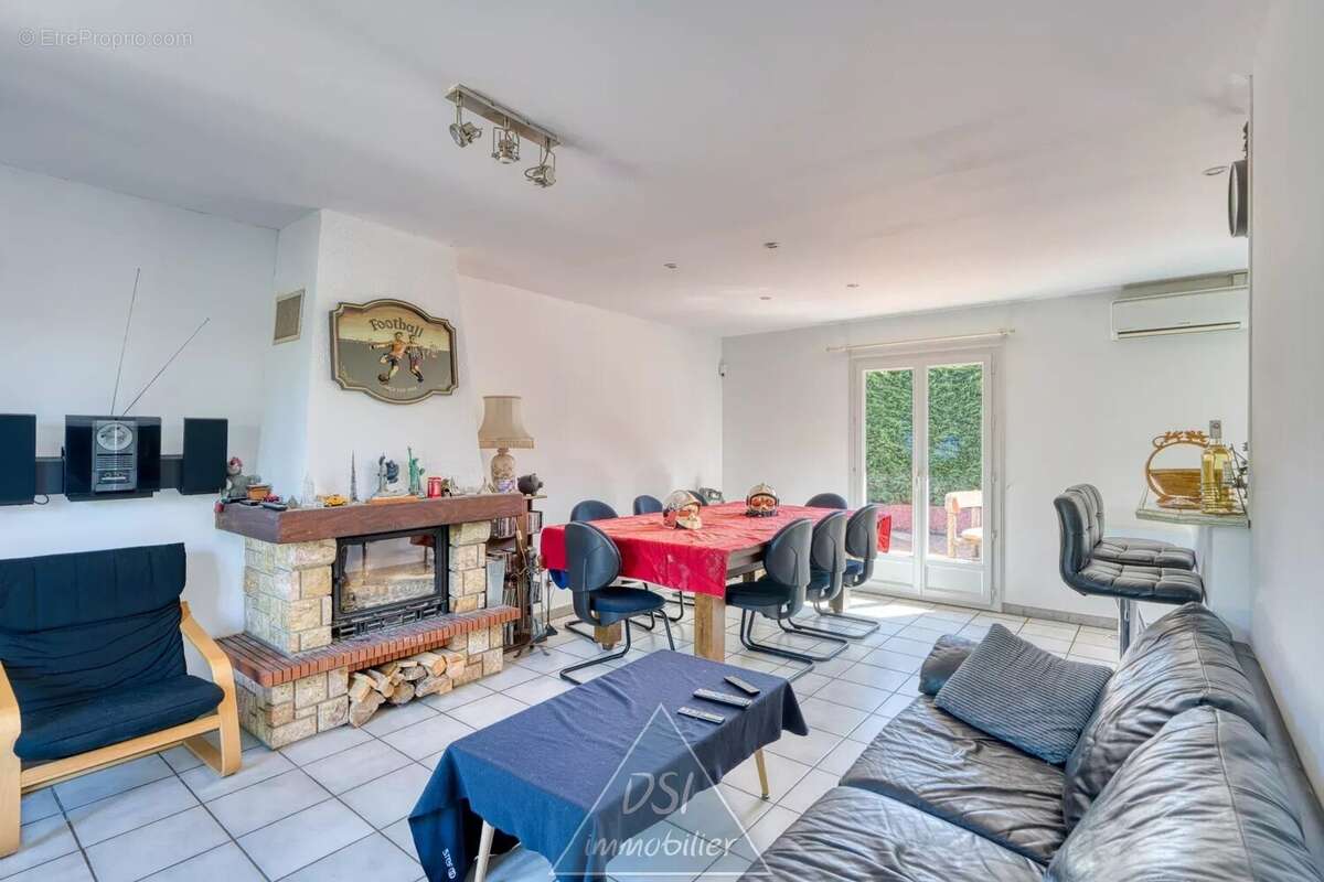 Maison à MIRIBEL