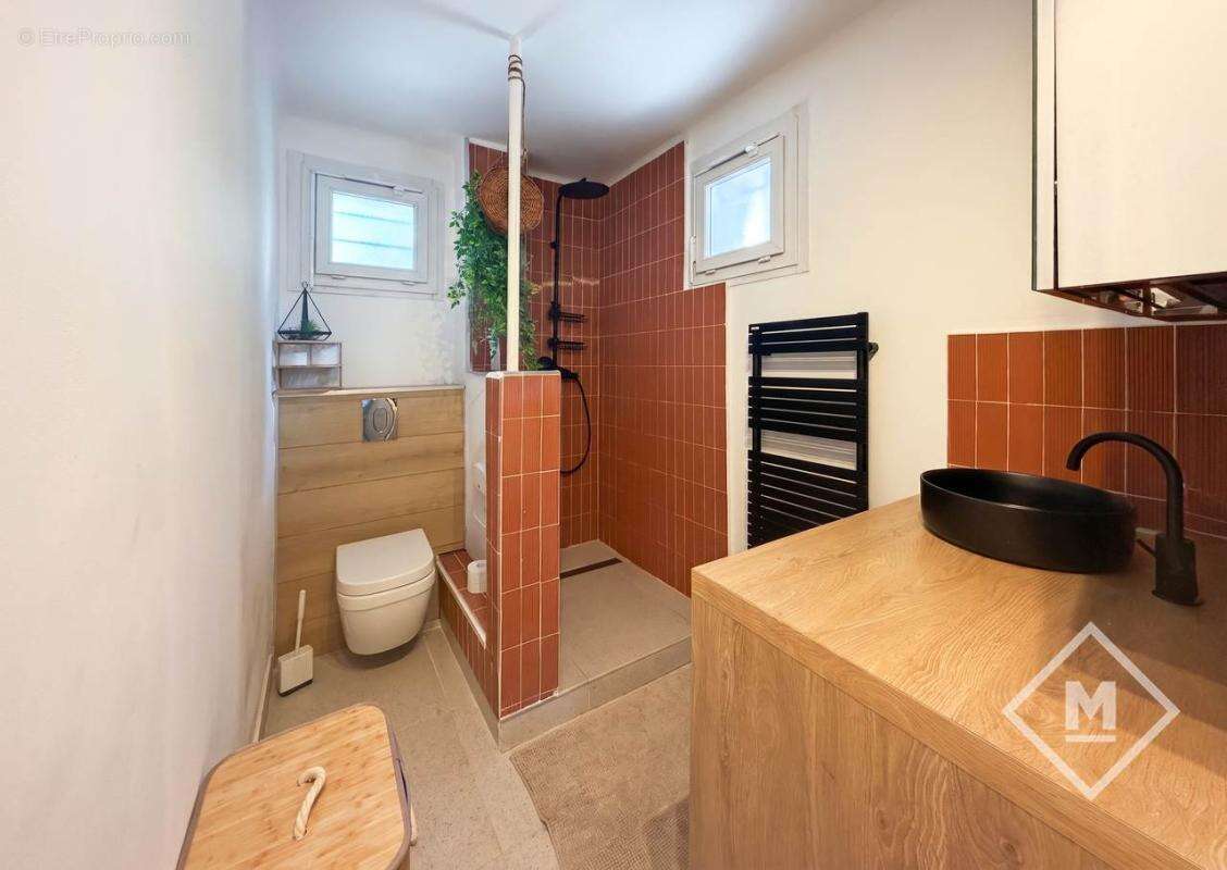 Appartement à MARSEILLE-9E