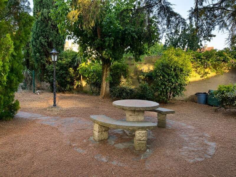 Toulouse Soupetard – Appartement familial T6 de 173 m² avec terrasse, piscine, jardin et garage - photo 22