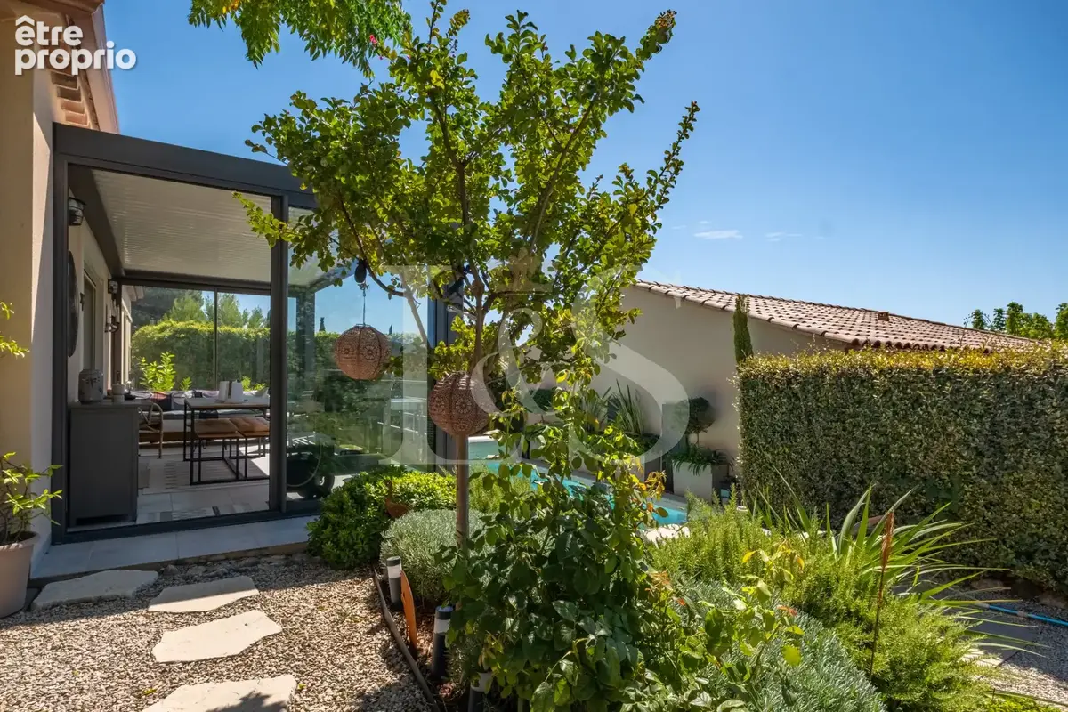 Villa de plain pied avec piscine et adorable jardin sur les hauteurs de Bedoin - photo 7