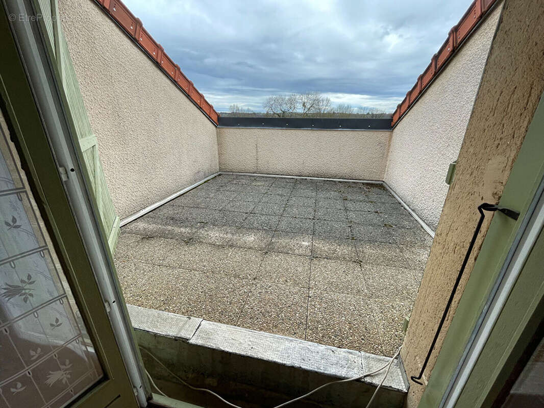 Maison à SAINT-ELOY-LES-MINES