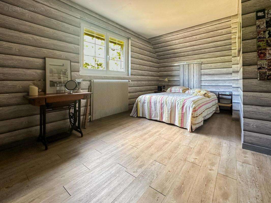 Maison à YVRE-L&#039;EVEQUE