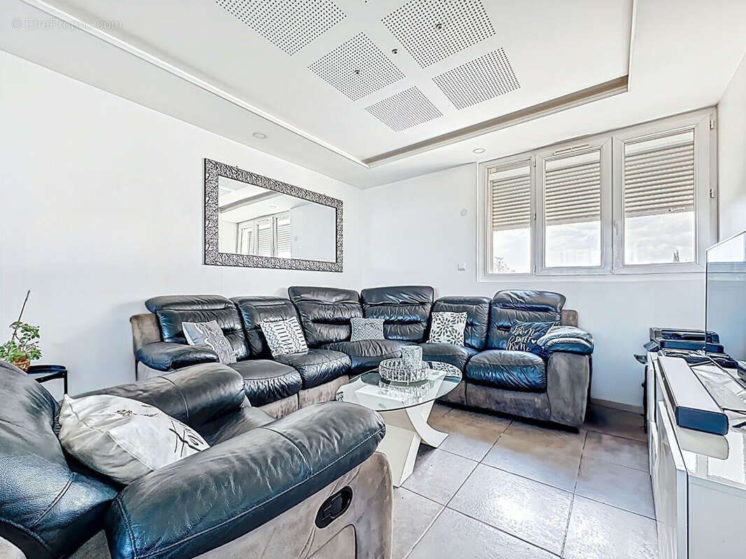 Appartement à MARSEILLE-13E