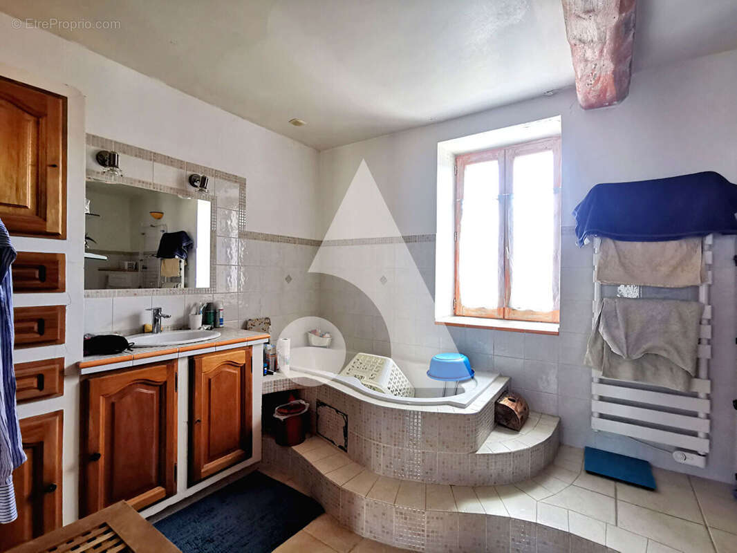 Maison à ULLY-SAINT-GEORGES