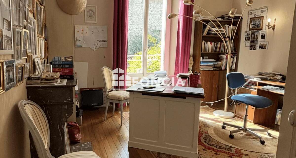 Maison à MONTEREAU-FAULT-YONNE