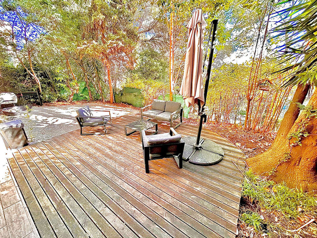 Appartement à MOUGINS