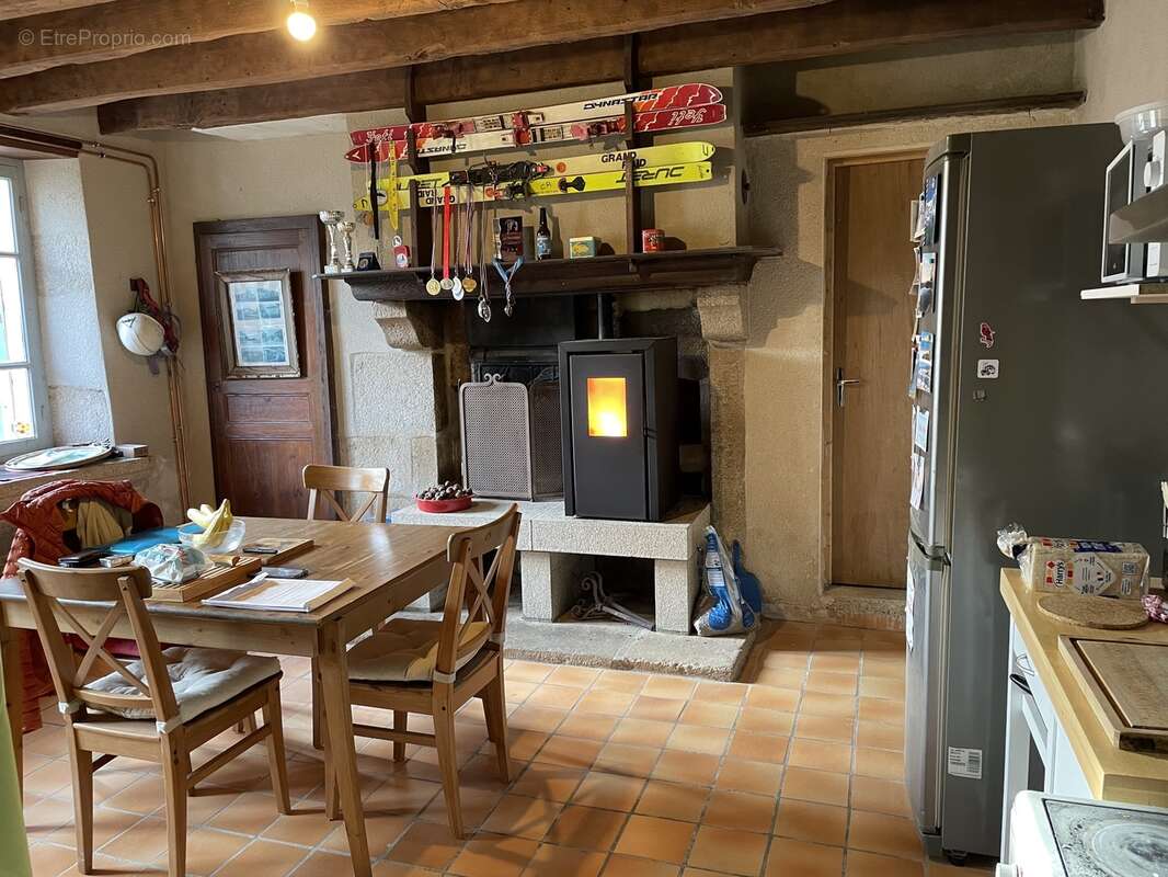 n°1 - Maison à ARRENES