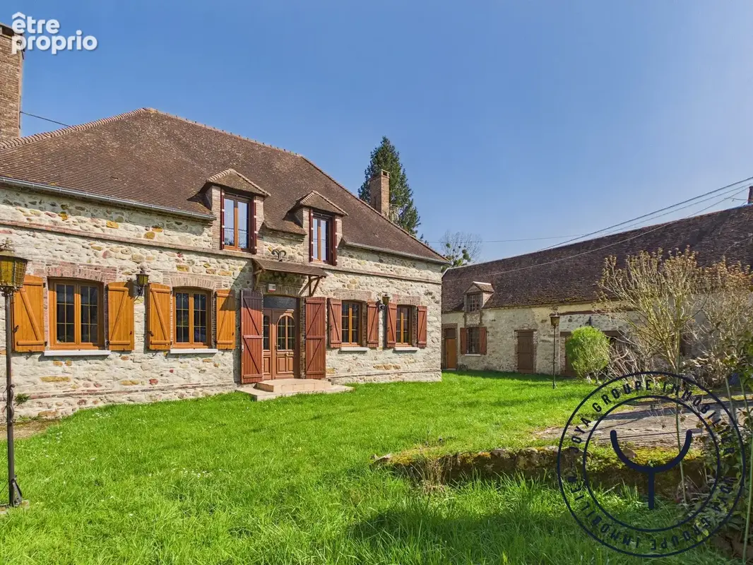 FACADE - Maison à BOURDENAY