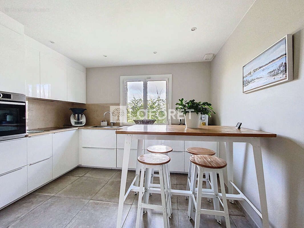 Maison à VERNEUIL-SUR-SEINE