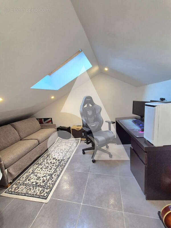 EXCLUSIVITÉ ! Maison de ville familiale 146 m² .  À 15 min de Lyon - photo 16