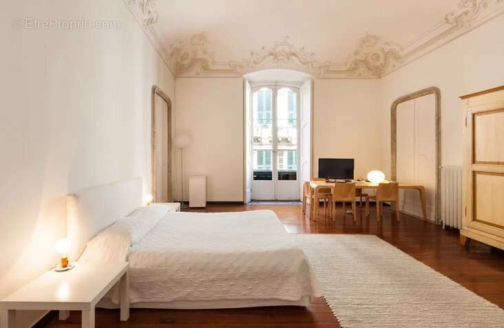 Appartement à PARIS-9E
