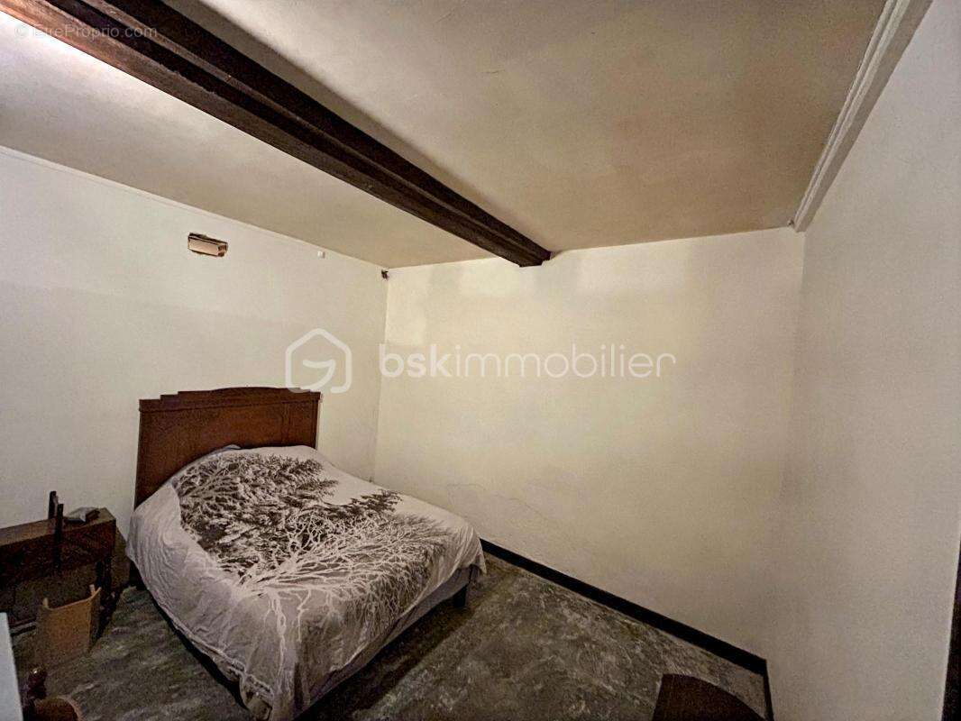 Maison à LA CHAPELLE-SUR-AVEYRON