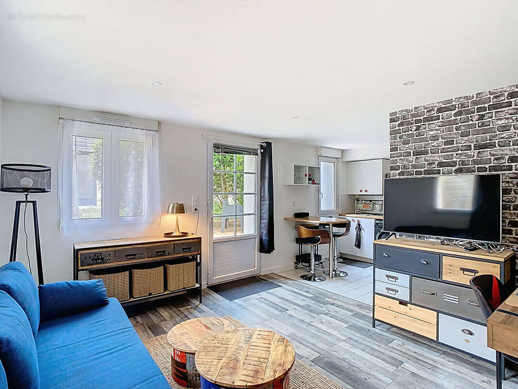 TOURS VELPEAU Appartement T1 avec parking et terrasse - photo 2